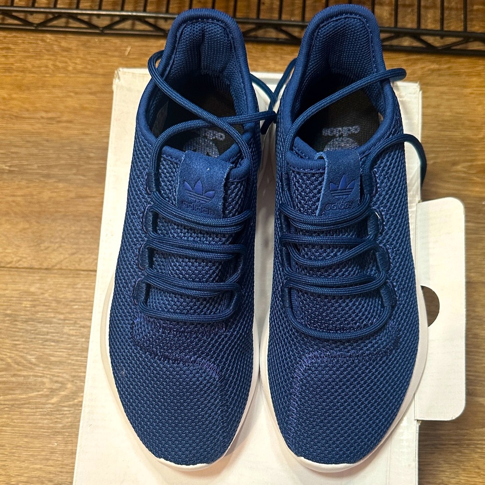 adidas tub shadow ac7018 gs size 4.5
 new no original box